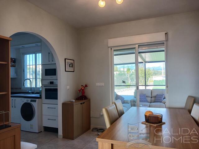 Villa Helena: Resale Villa for Sale in Arboleas, Almería