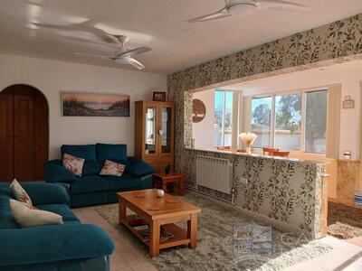 Villa Helena: Resale Villa in Arboleas, Almería