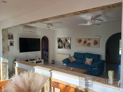 Villa Helena: Resale Villa in Arboleas, Almería