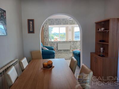 Villa Helena: Resale Villa in Arboleas, Almería