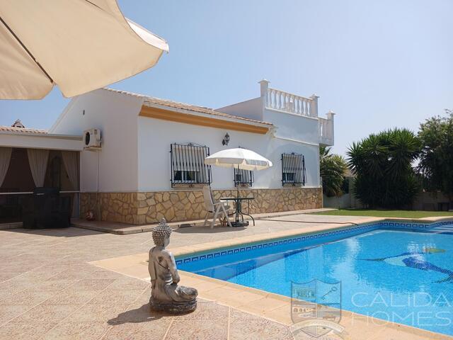 Villa Hibiscus : Resale Villa for Sale in Arboleas, Almería