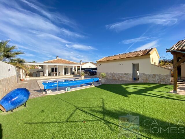 Villa Hibiscus -New: Resale Villa for Sale in Arboleas, Almería