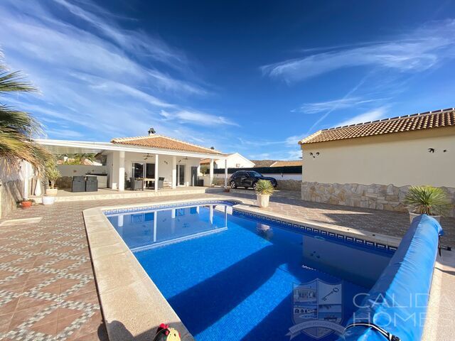 Villa Hibiscus -New: Resale Villa for Sale in Arboleas, Almería