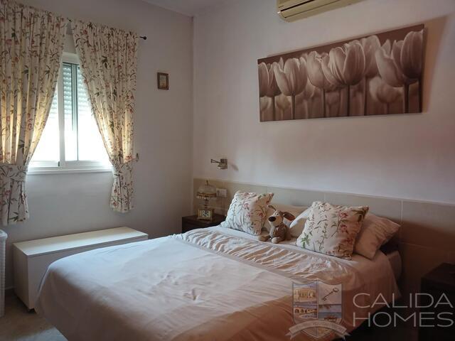 Villa Hibiscus : Resale Villa for Sale in Arboleas, Almería