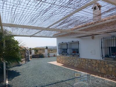 Villa Hibiscus : Resale Villa in Arboleas, Almería