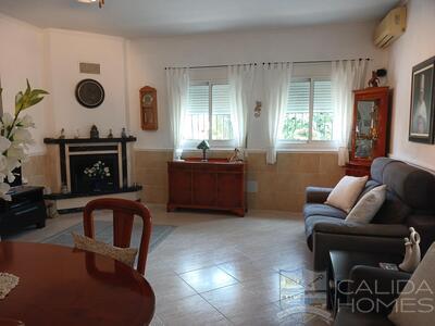 Villa Hibiscus : Resale Villa in Arboleas, Almería