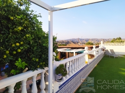 Villa Honeysuckle : Resale Villa in Arboleas, Almería