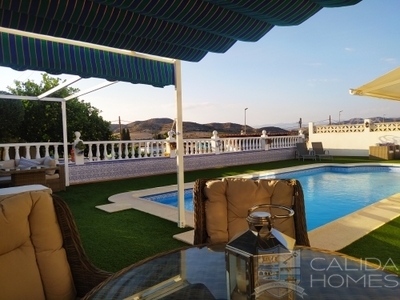 Villa Honeysuckle : Resale Villa in Arboleas, Almería