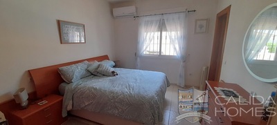 VILLA HOPE: Resale Villa in Cucador, Almería