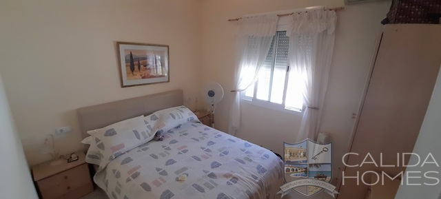 VILLA HOPE: Resale Villa for Sale in Cucador, Almería