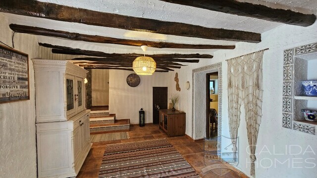 Villa Indalo : Resale Villa for Sale in Huercal-Overa, Almería