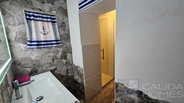 Villa Indalo : Resale Villa for Sale in Huercal-Overa, Almería