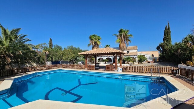 Villa Indalo : Resale Villa for Sale in Huercal-Overa, Almería