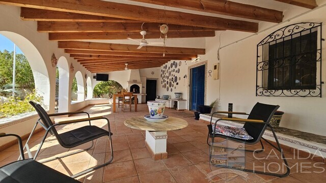 Villa Indalo : Resale Villa for Sale in Huercal-Overa, Almería