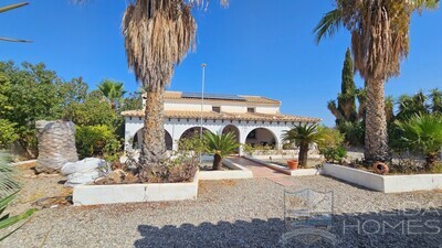 Villa Indalo : Resale Villa in Huercal-Overa, Almería