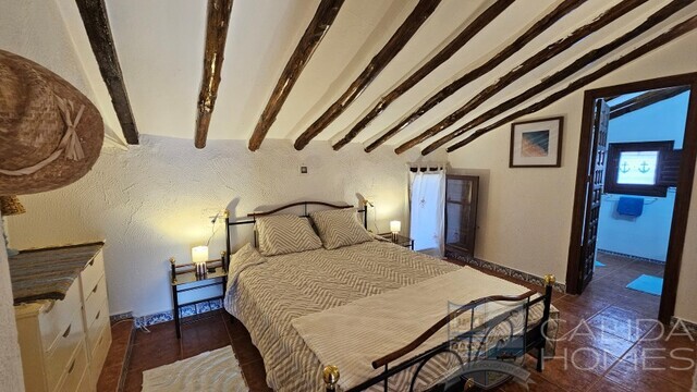 Villa Indalo : Resale Villa for Sale in Huercal-Overa, Almería