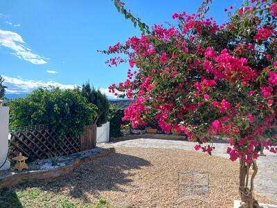 Villa Jasmine : Resale Villa in Partaloa, Almería