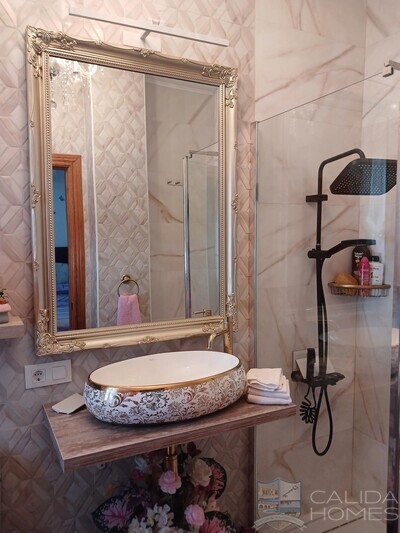 Villa Jasmine : Resale Villa in Partaloa, Almería