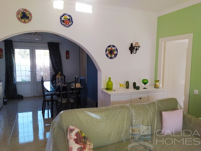 Villa Joy : Resale Villa for Sale in Arboleas, Almería