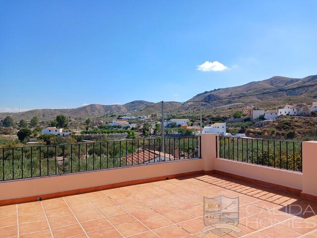 Villa Joya : Resale Villa for Sale in Cantoria, Almería