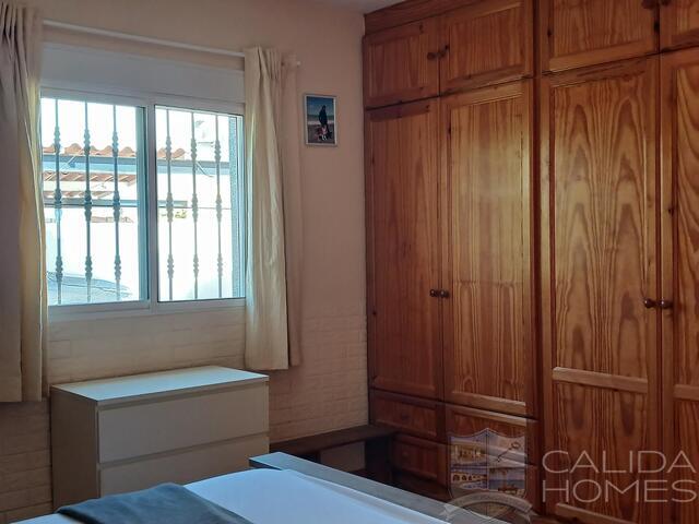 Villa Joya : Resale Villa for Sale in Cantoria, Almería