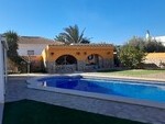 Villa Juan: Resale Villa for Sale in Arboleas, Almería