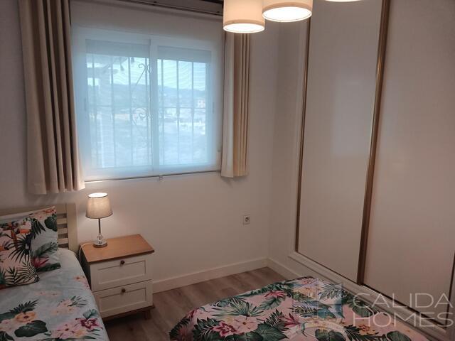 Villa Kristabell: Resale Villa for Sale in Zurgena, Almería