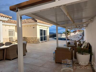 Villa Kristabell: Resale Villa in Zurgena, Almería