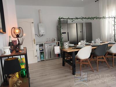 Villa Kristabell: Resale Villa in Zurgena, Almería