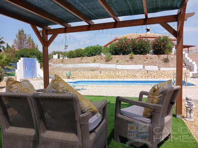 Villa Lavender : Resale Villa for Sale in La Piedra Amarilla, Almería
