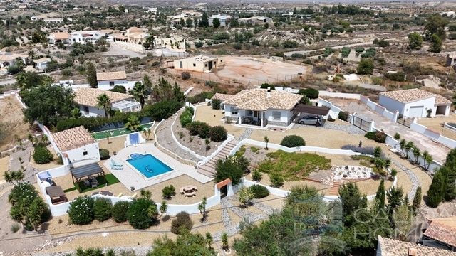 Villa Lavender : Resale Villa for Sale in La Piedra Amarilla, Almería