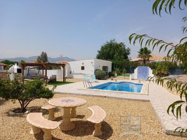 Villa Lavender : Resale Villa for Sale in La Piedra Amarilla, Almería