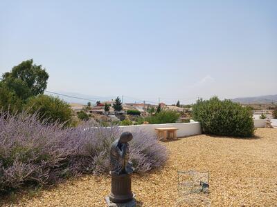Villa Lavender : Resale Villa in La Piedra Amarilla, Almería