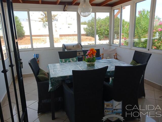 Villa Lavender : Resale Villa for Sale in La Piedra Amarilla, Almería