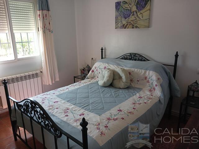 Villa Lavender : Resale Villa for Sale in La Piedra Amarilla, Almería