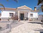 Villa Leo: Resale Villa for Sale in Cantoria, Almería