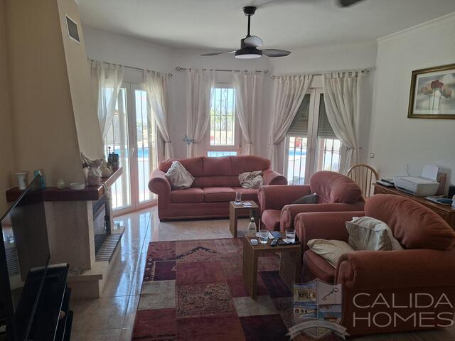 Villa Limon : Resale Villa for Sale in Partaloa, Almería