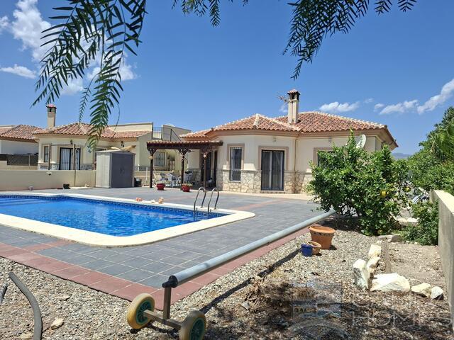 Villa Limon : Resale Villa for Sale in Partaloa, Almería