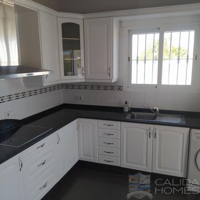 Villa Limoneros : Resale Villa for Sale in Albox, Almería