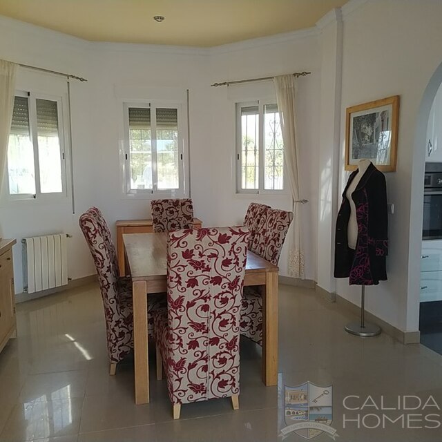 Villa Limoneros : Resale Villa for Sale in Albox, Almería