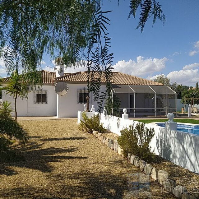 Villa Limoneros : Resale Villa for Sale in Albox, Almería