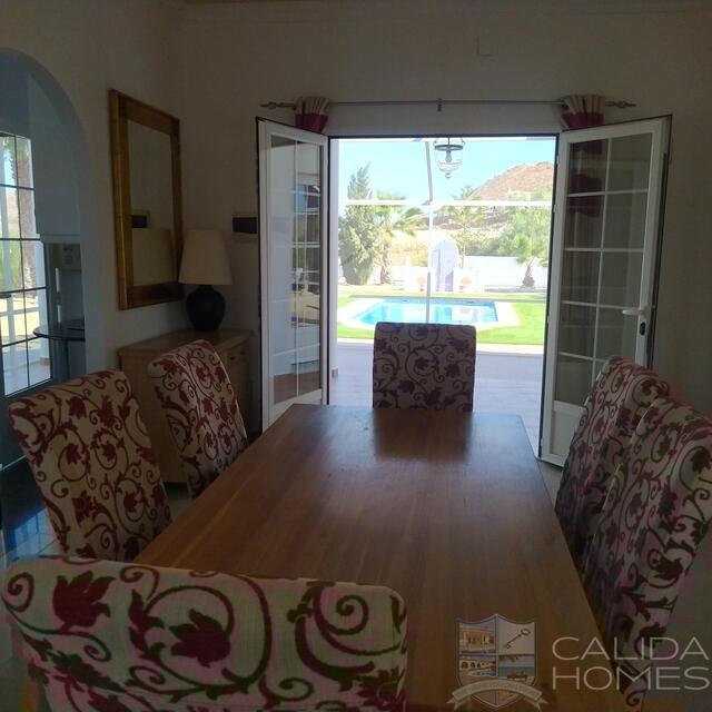 Villa Limoneros : Resale Villa for Sale in Albox, Almería
