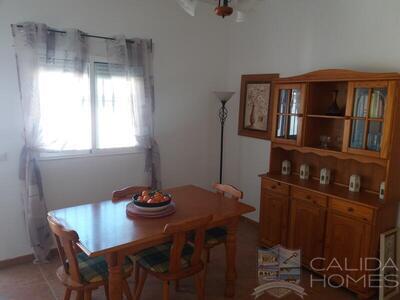 Villa Lirio: Resale Villa in Arboleas, Almería