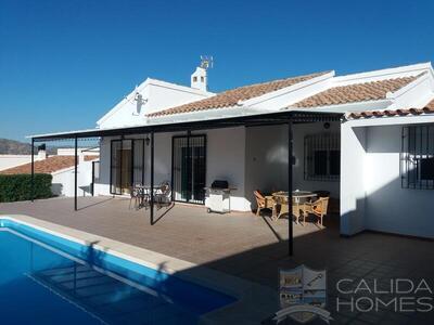 Villa Lirio: Resale Villa in Arboleas, Almería