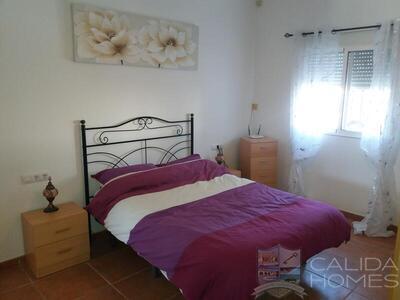 Villa Lirio: Resale Villa in Arboleas, Almería