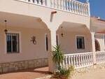 Villa Los Colorados: Resale Villa for Sale in Arboleas, Almería