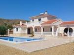 Villa Los Colorados: Resale Villa for Sale in Arboleas, Almería