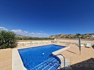 Villa Los Keron : Resale Villa in Arboleas, Almería