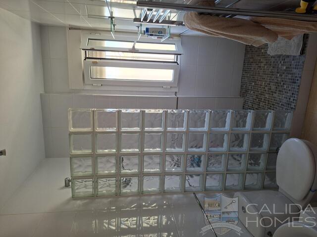 Villa Los Keron : Resale Villa for Sale in Arboleas, Almería