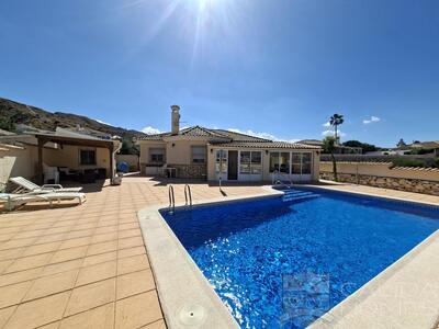 Villa Los Keron : Resale Villa in Arboleas, Almería